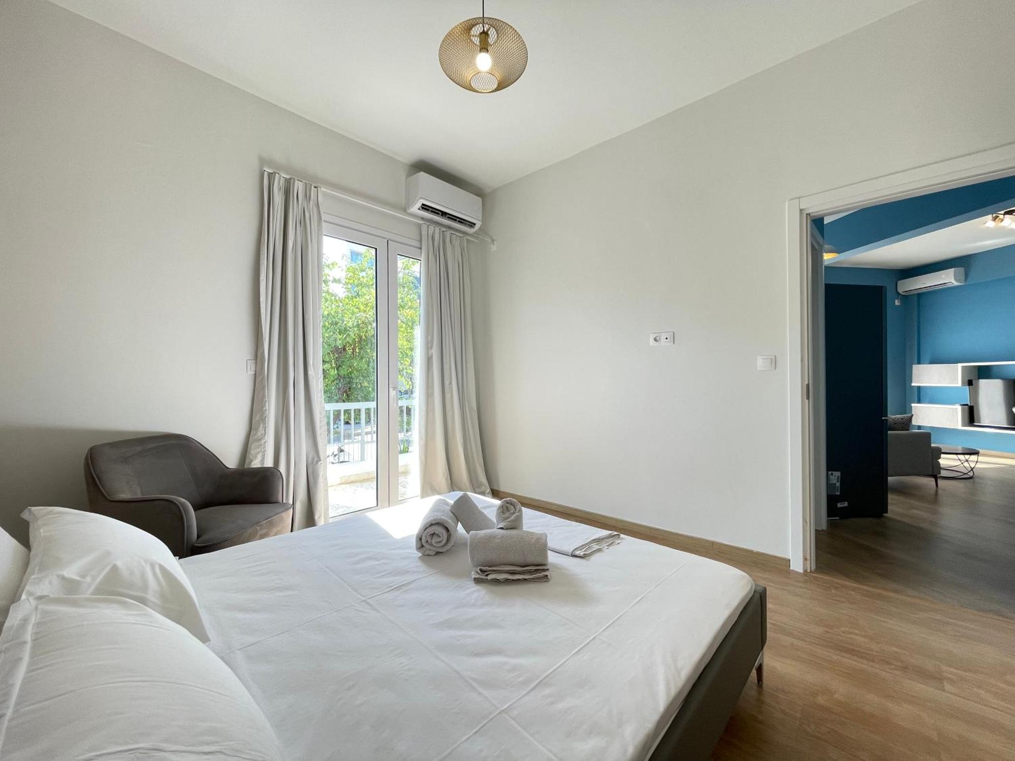 Athenean Bnb Seaside Serenity Steps From The Riviera المظهر الخارجي الصورة