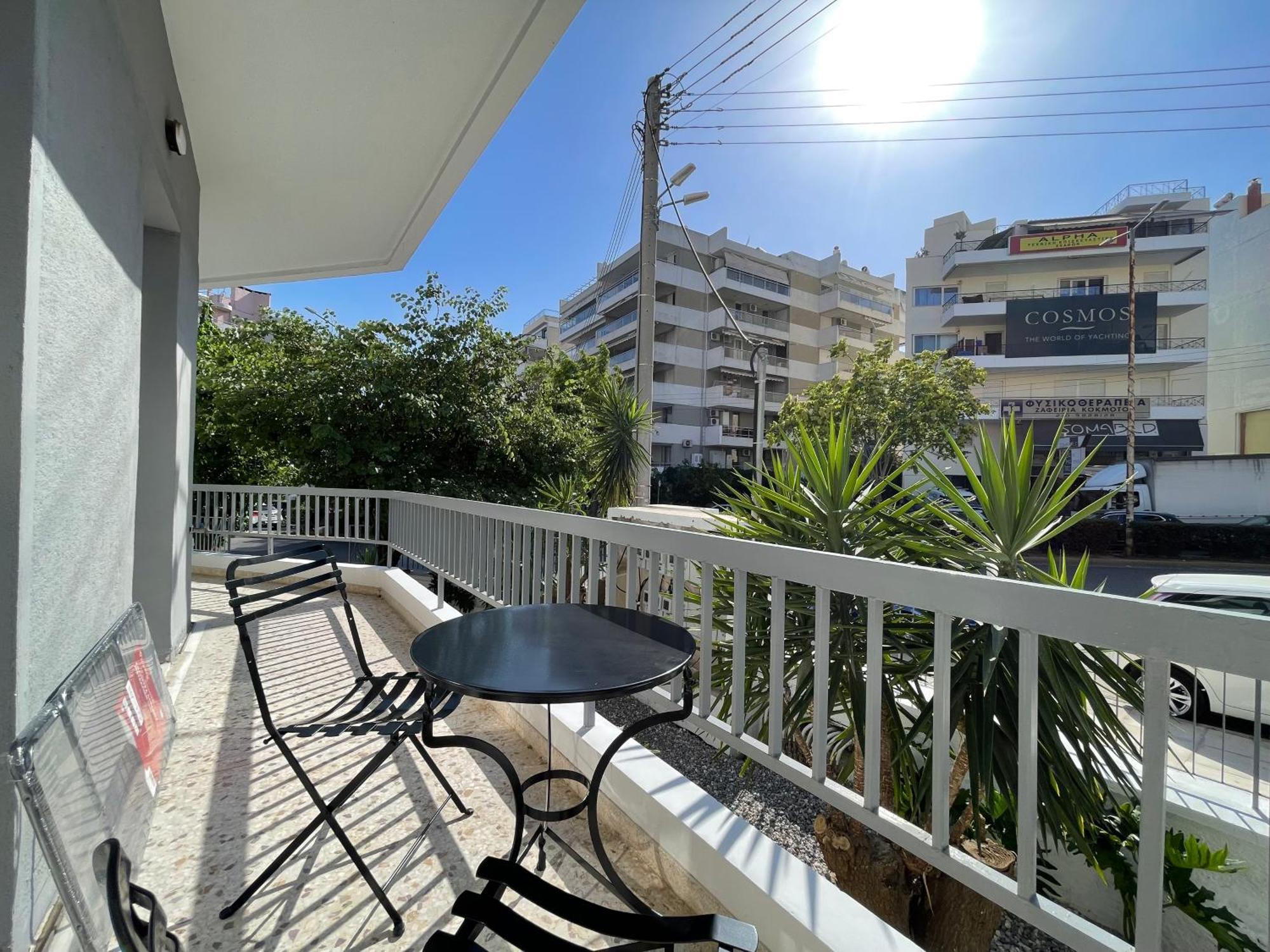 Athenean Bnb Seaside Serenity Steps From The Riviera المظهر الخارجي الصورة