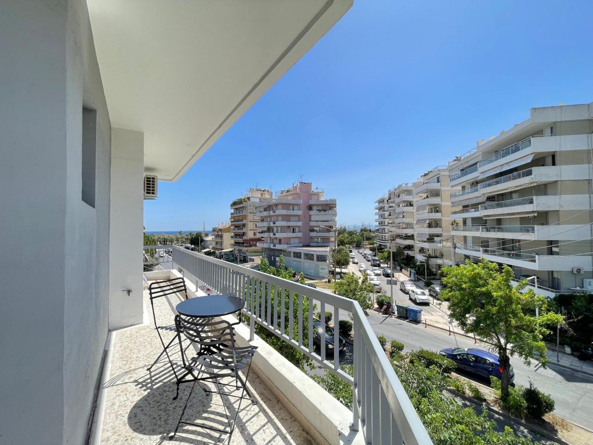 Athenean Bnb Seaside Serenity Steps From The Riviera المظهر الخارجي الصورة